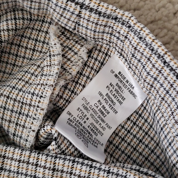 Pants - Picture 3 of 5